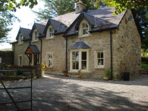 Brandon Lodge, stone cottage for sale in Ireland, Mount Brandon, granite, County Kilkenny