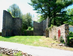 Stone Barn Lane Wilmington Delaware, stone barn ruins, old stone homes for sale, old stone houses for sale, stone walls, stone foundations, old stone barns